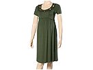 7768 504357 t Fashionable Maternity Clothes