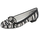 AK Anne Klein - Newlan (Black/White Patent) - Footwear
