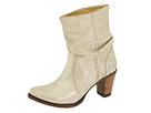Juicy Couture - Covain (Natural Metallic Suede) - Footwear