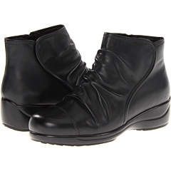 Walking Cradles Dati (Black Leather) Footwear