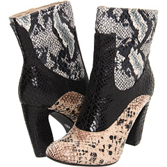 Two Lips Sarcasm (Black) Footwear