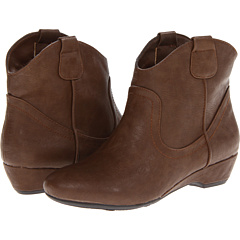 Fergalicious Badge (Brown PU) Footwear