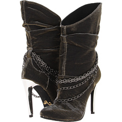 Vogue Into Battle (Platinum) Footwear