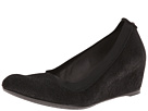Stuart Weitzman Squooze (Black Goose Bump Nappa)