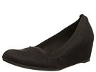 Stuart Weitzman Squooze (Cola Goose Bump Nappa)
