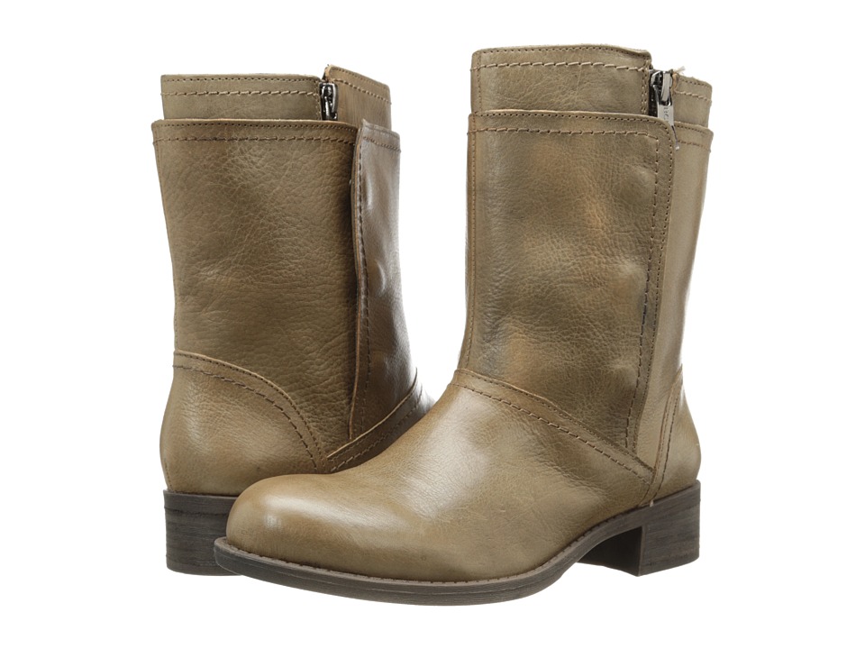 BCBGeneration - Everest (Dark Slate Pull Up Leather) Women