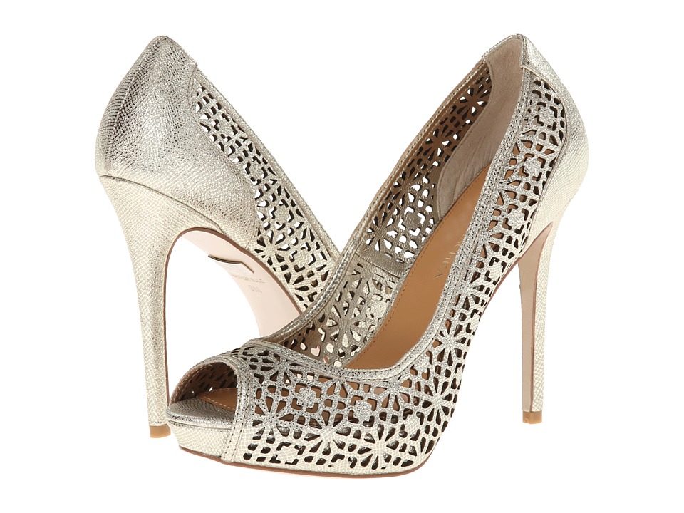 Badgley Mischka Junior (Platino Metallic Leather) High Heels