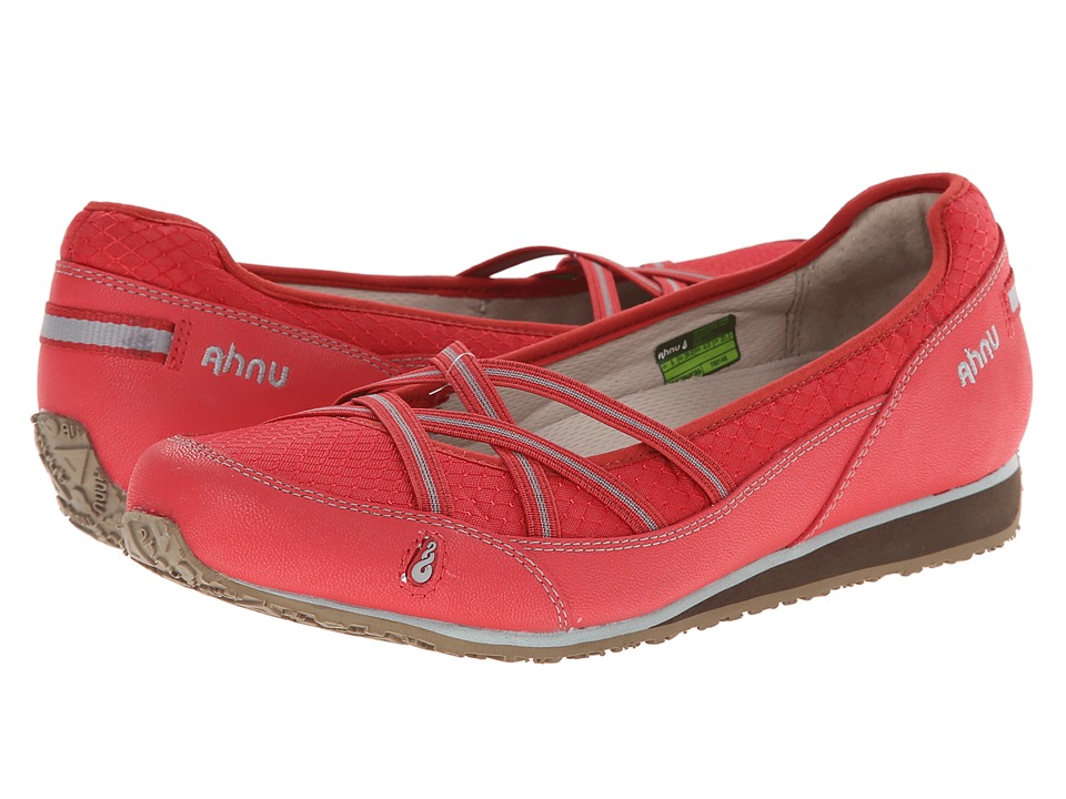 Ahnu - Crissy II (Cranberry) Women