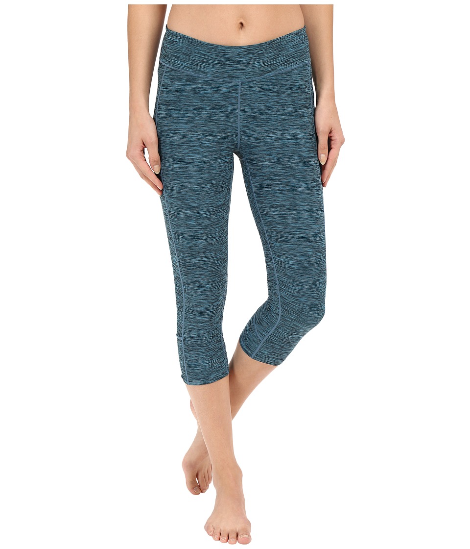 Mountain Khakis Traverse Tight Capris (Blue Topaz Heather) Women