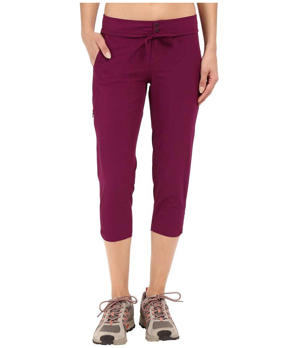 Mountain Hardwear Yuma Capris (Dark Raspberry) Women
