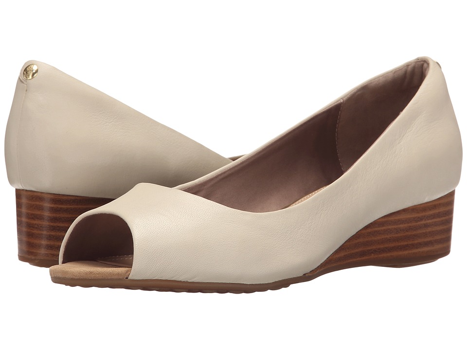 Hush Puppies Bryce Admire (Off-White Patent Leather) Women