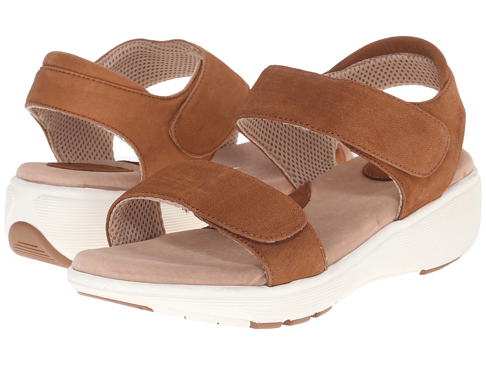 SoftWalk Elevate 2.0 (Tan Tumbled Buff Leather) Women