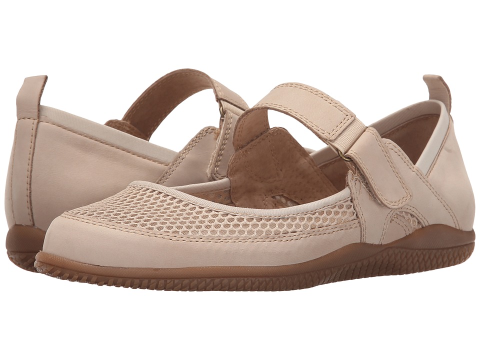 SoftWalk Haddley (Sand Nubuck Leather/Soft Mesh Fabric) Women