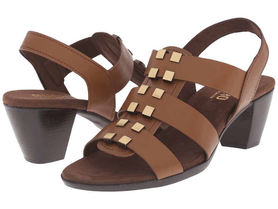 Munro Maggie (Tan Leather/Brushed Antique Ornament) Women