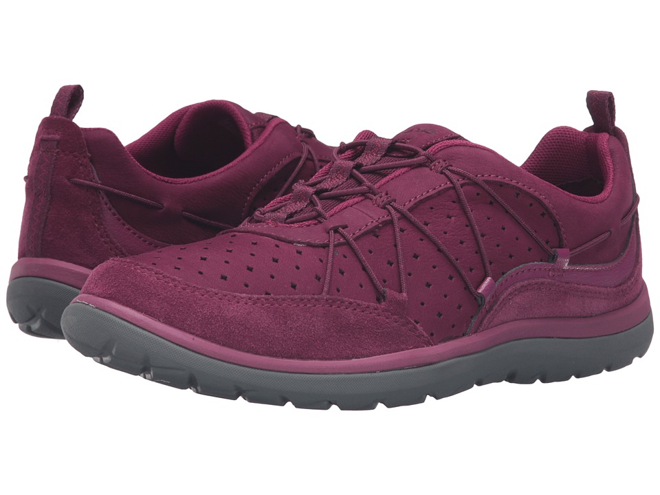 Clarks Aria Flyer (Plum Leather) Women