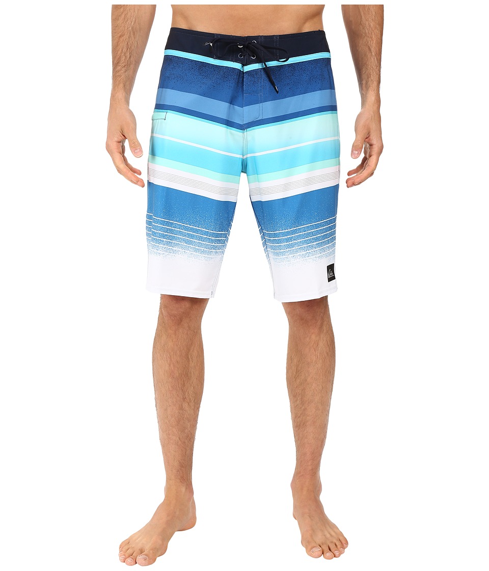 Quiksilver - Everyday Stripe Vee 21 Boardshorts (Navy Blazer) Men