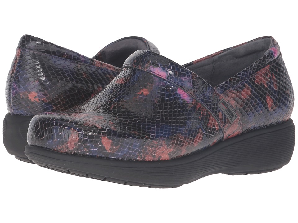 SoftWalk Meredith (Multi Snake) Women