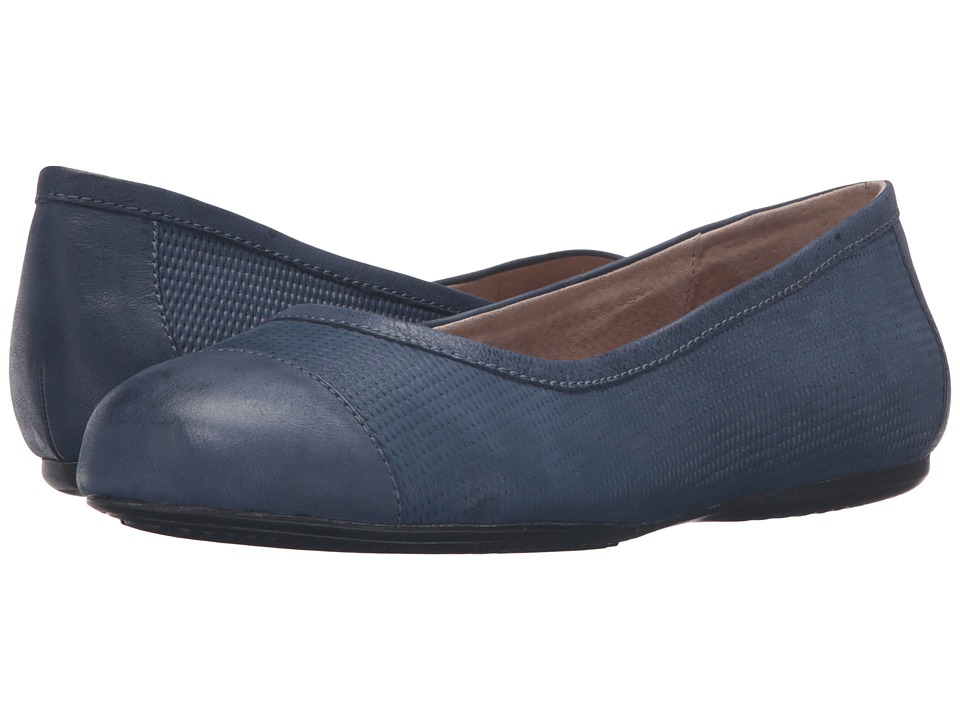 SoftWalk Napa (Navy Nubuck Embossed Leather/Leather) Women