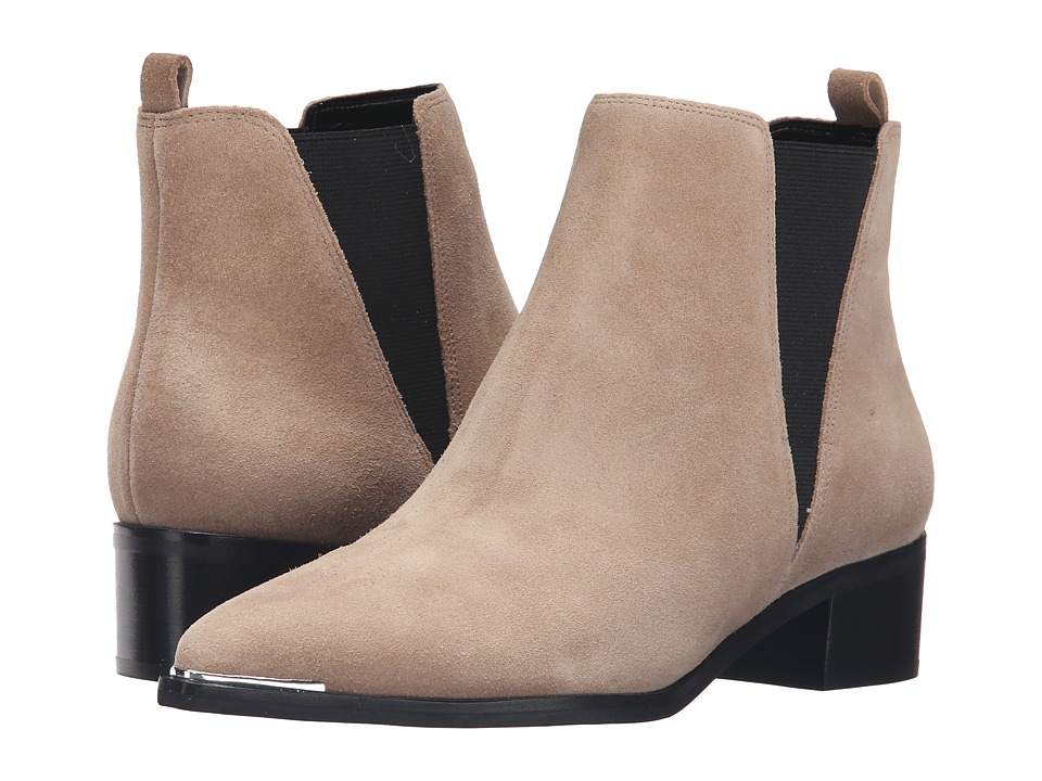 Marc Fisher LTD Yale (New Tan Suede) Women
