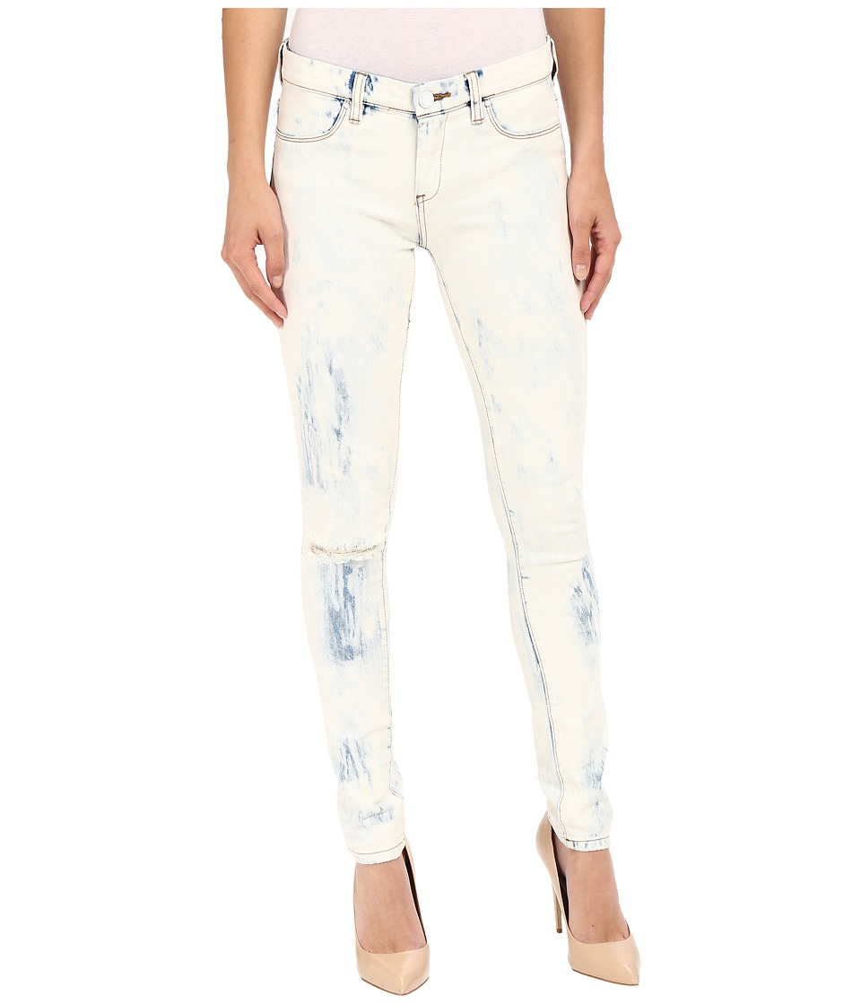 Blank NYC Spray On Washed Out Skinny Jeans in Instant Karma (Blue/White) Women