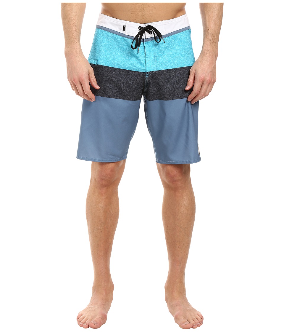 Quiksilver Everyday Blocked Vee 20 Boardshorts (Captains Blue) Men