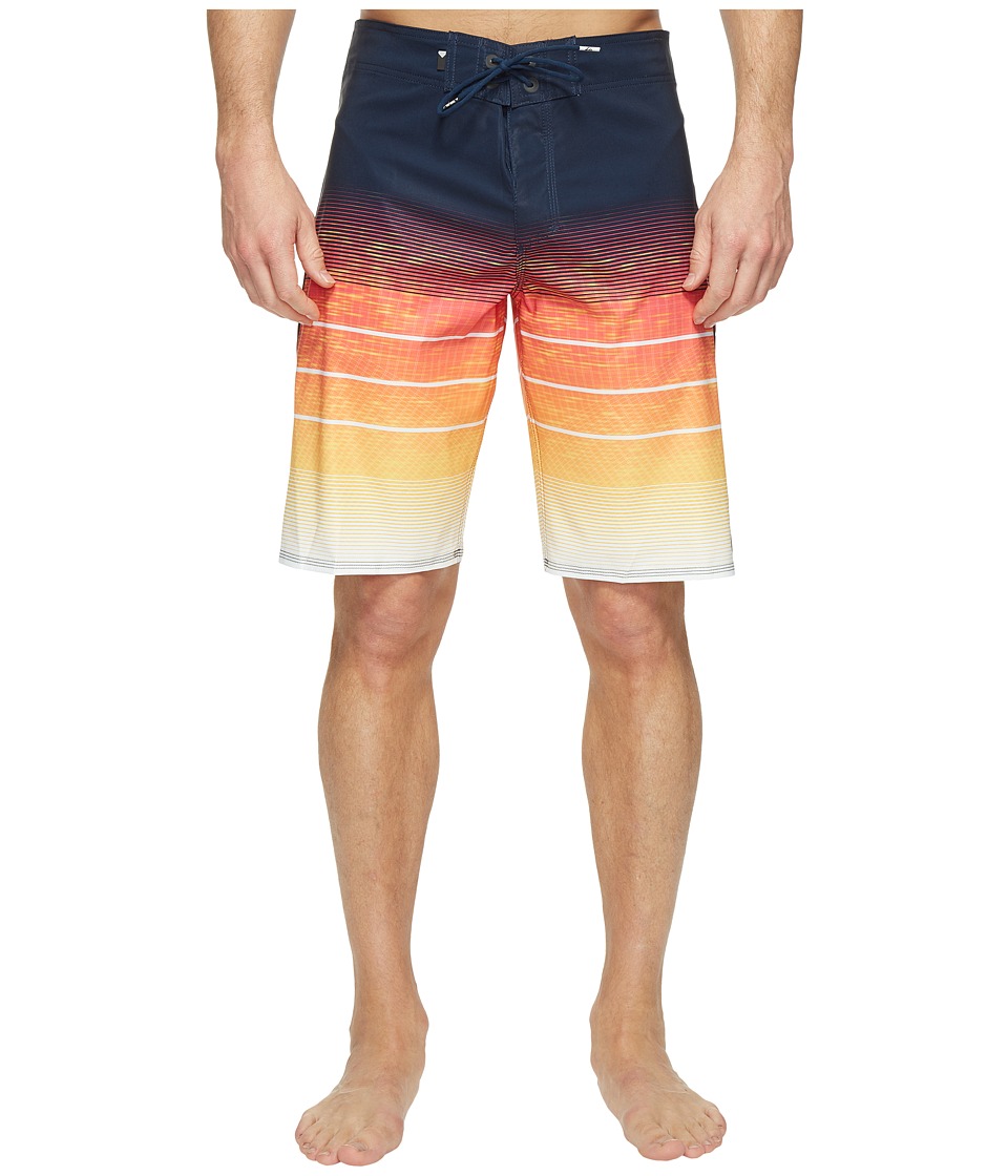 Quiksilver Slab Momentum Vee 21 Boardshorts (Chili Pepper) Men