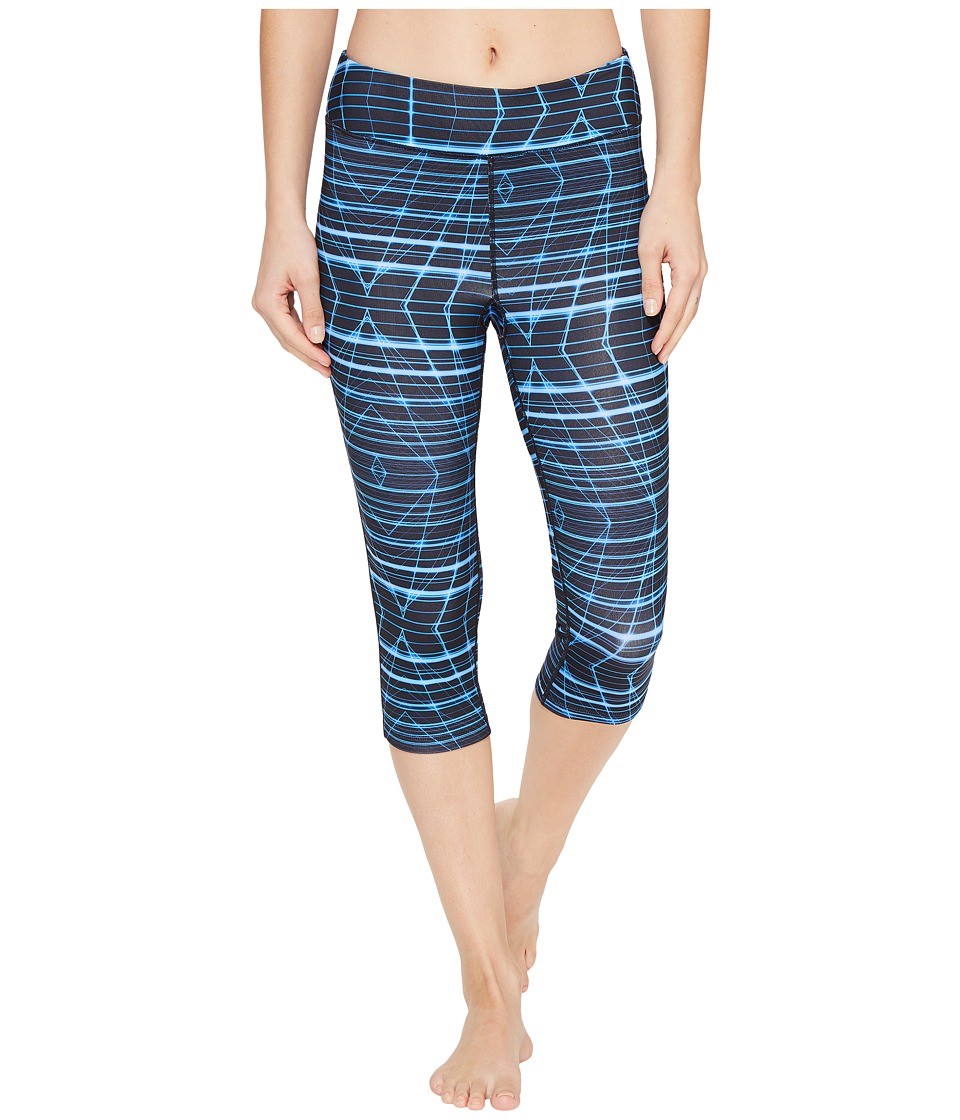 Fila Pretty Printed Capris (Blue Modern Lines Print) Women