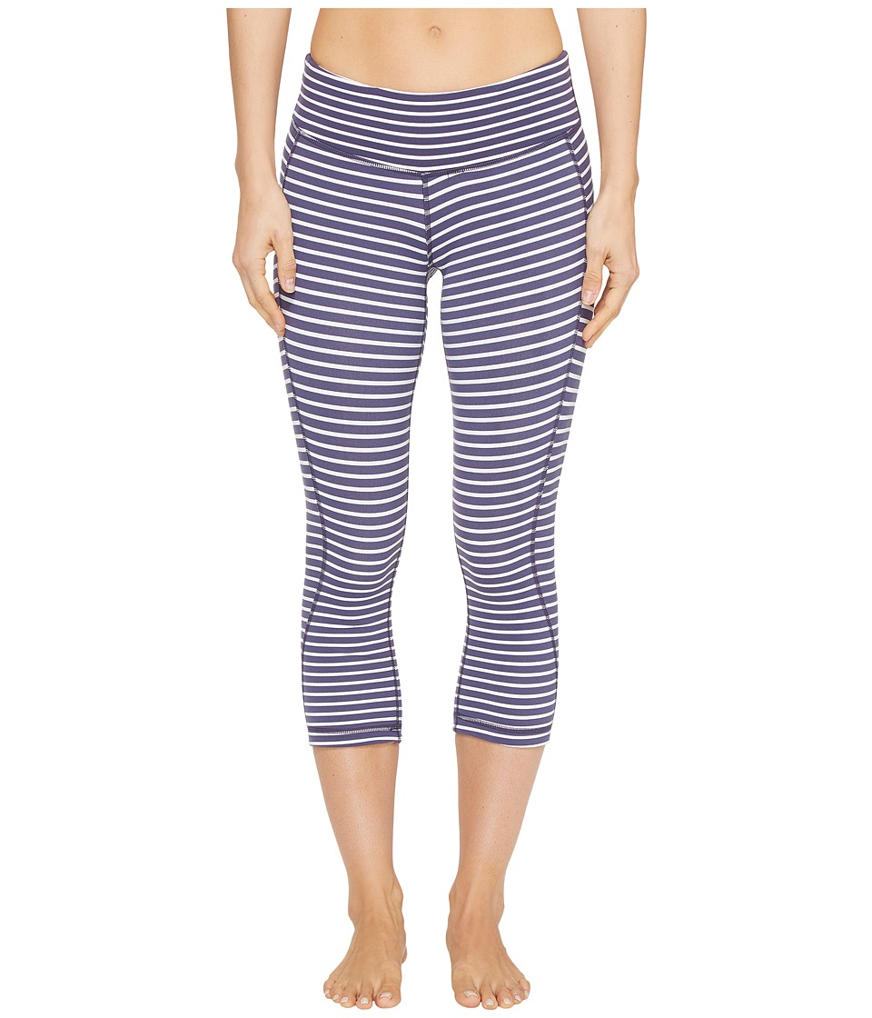New Balance Fitted Print Capris (Navy/Pearl Stripe) Women