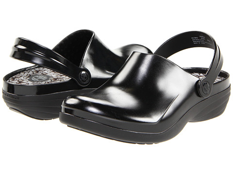 timberland nursing clogs