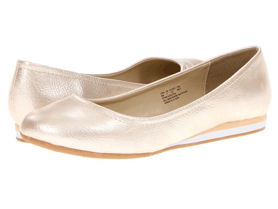 Soft Style Capri Ballet Womens Slip on Shoes (Bone)
