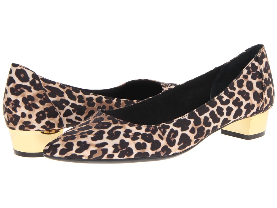 Isaac Mizrahi New York Dania 2 Womens 1 2 inch heel Shoes (Animal Print)