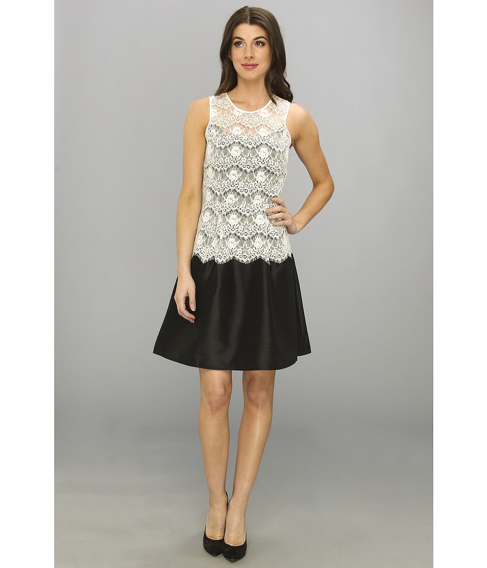 Jessica Simpson Sleeveless Fit Flare Dress w/ Back Cutout Womens Dress (White)