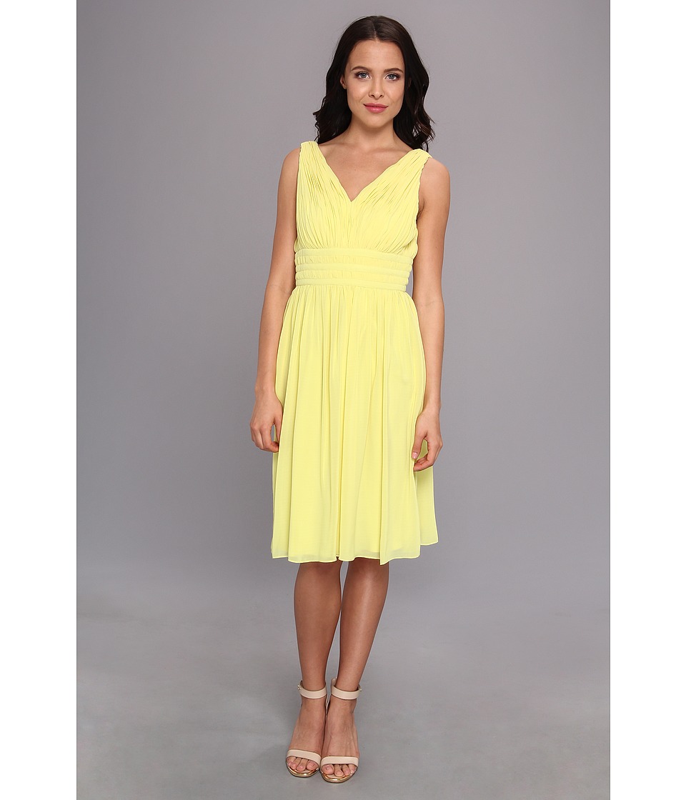Donna Morgan V Neck Rouched Top w/ Triple Banding at Waist Womens Dress (Yellow)