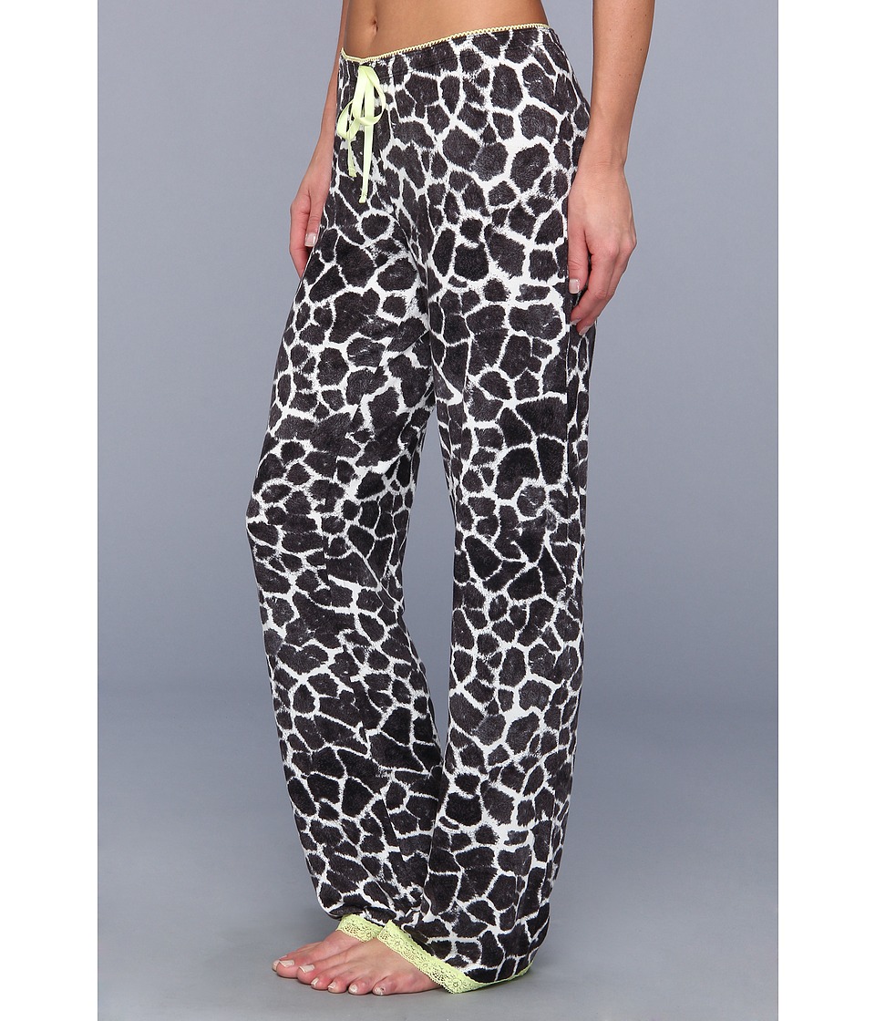 P.J. Salvage Wild Giraffe Pajama Pant Womens Pajama (Black)