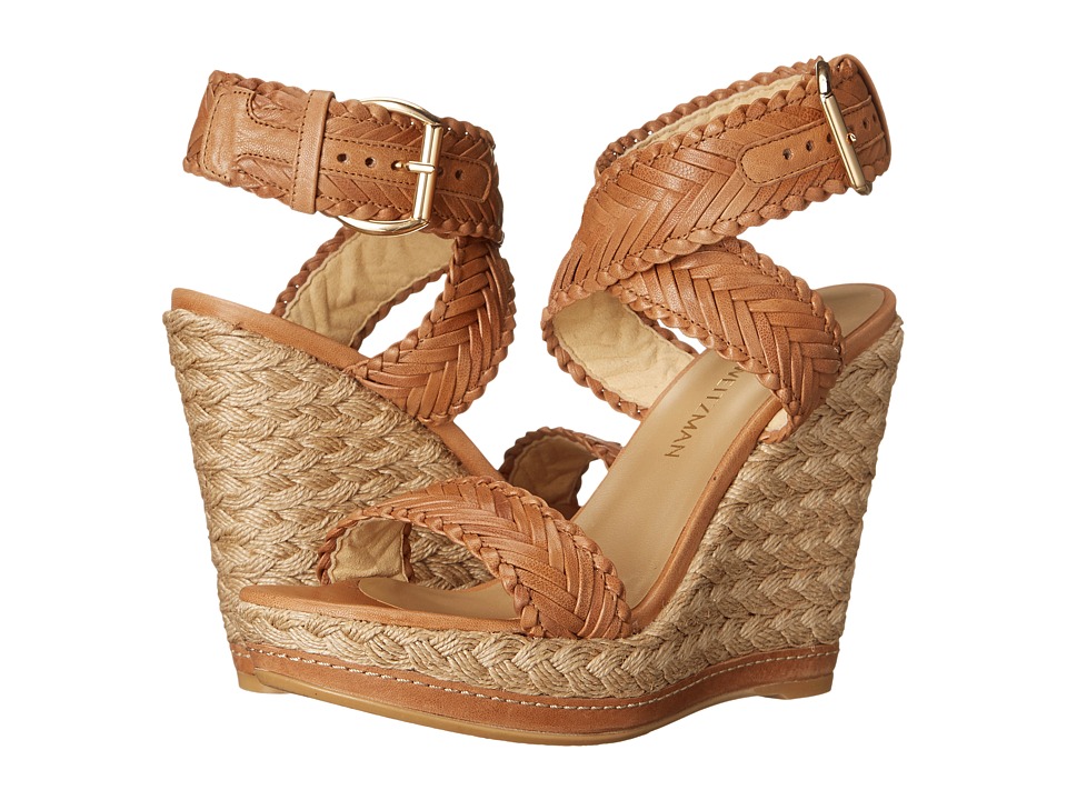 Product successfully added to your shopping cart Stuart Weitzman knows a thing or two about putting on a good sale — last year they threw a “hush hush” one, for those who were lucky enough to know about it. This time around, the brand is making a big to do with their The Warm Up Sale.