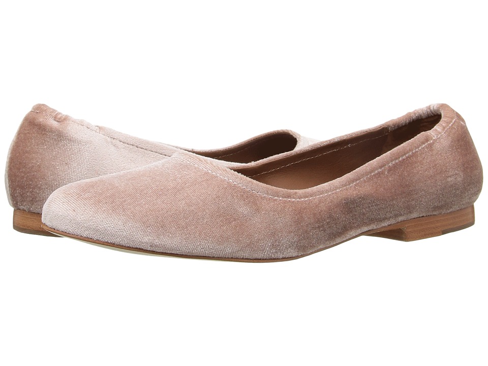 Bernardo Dina (Blush Velvet) Women