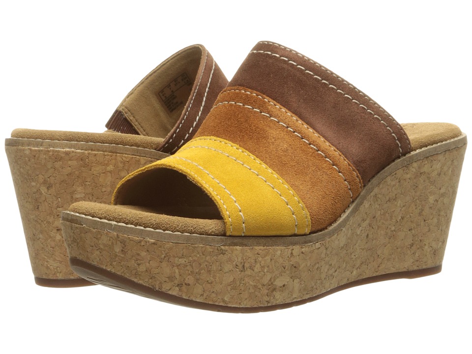 clarks ladies tan shoes