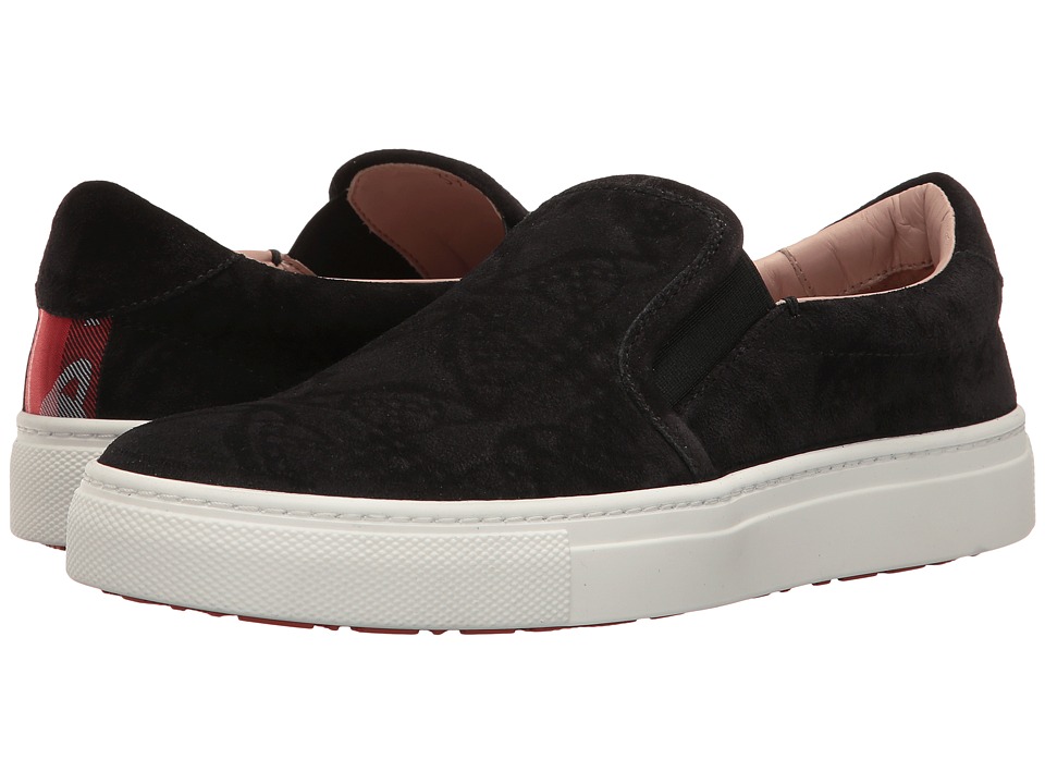 deep v cut pumps