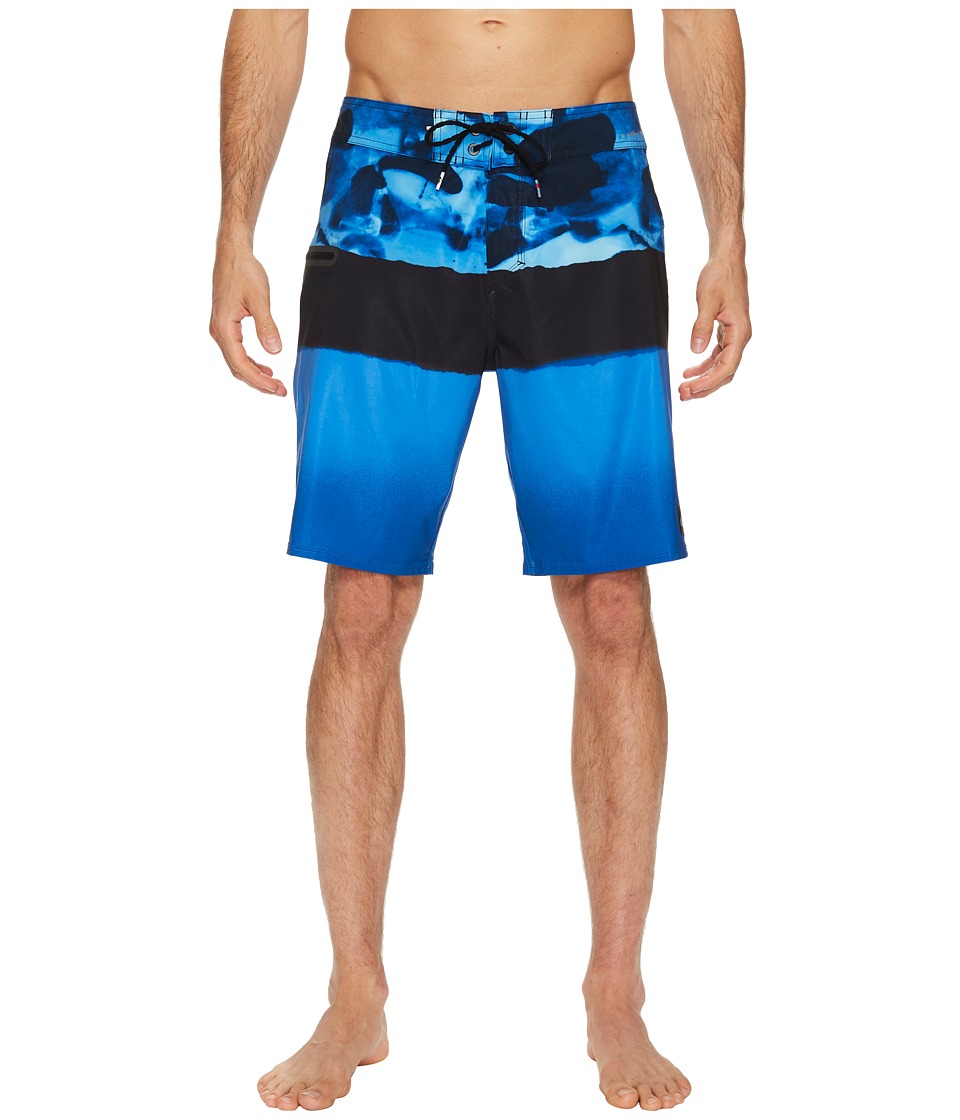 Quiksilver Blocked Resin Camo 20 Boardshort (Turkish Sea) Men