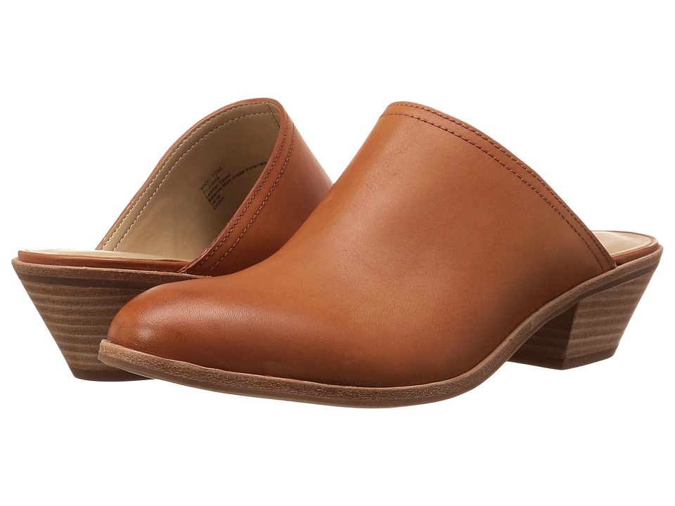 G.H. Bass & Co. Nikki (Cognac Leather) Women