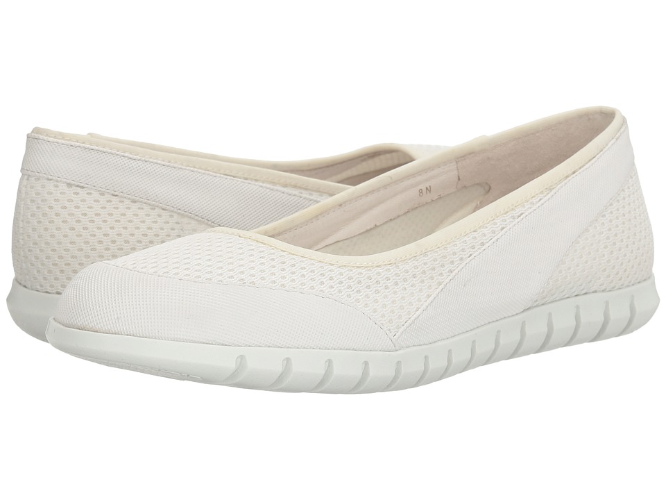 Vaneli Kenda (White/White Mesh) Women