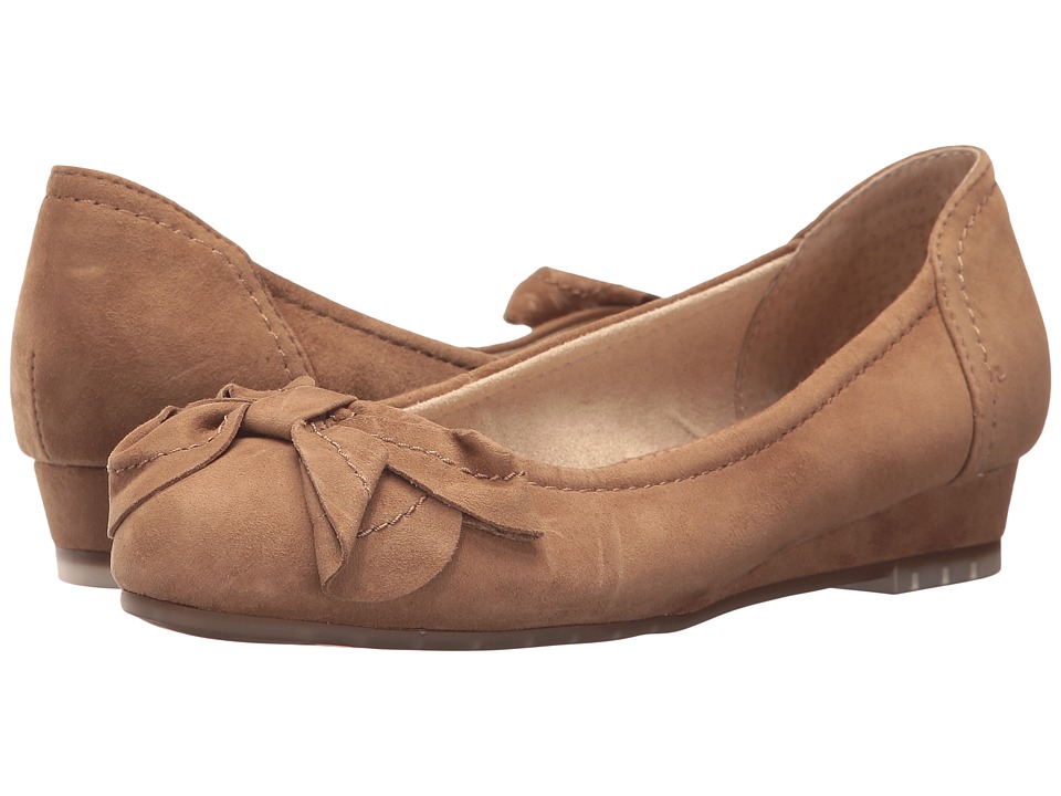 Me Too Martina (Chestnut Kid Suede) Women
