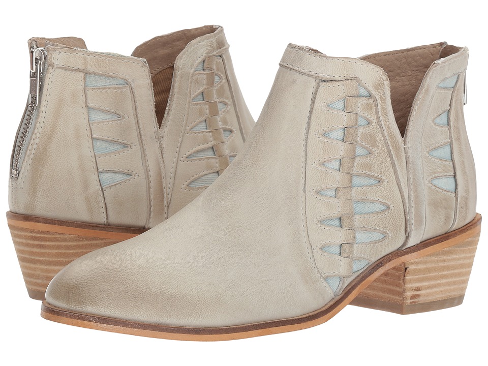 Charles by Charles David Yuma (Off-White Nubuck) Women